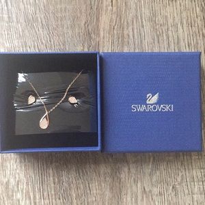 Swarovski Ginger Pear Set Crystal Authentic